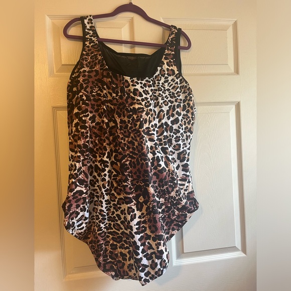 New with tags Maillot swimsuit size 34 - Picture 3 of 4